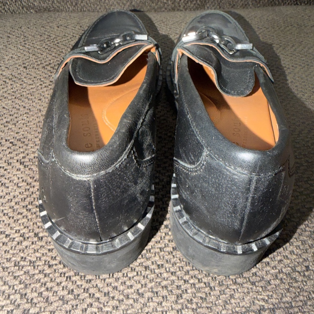 Gentle Souls by Kenneth Cole Women's Janella Slip On Loafer Flats - Picture 4 of 5